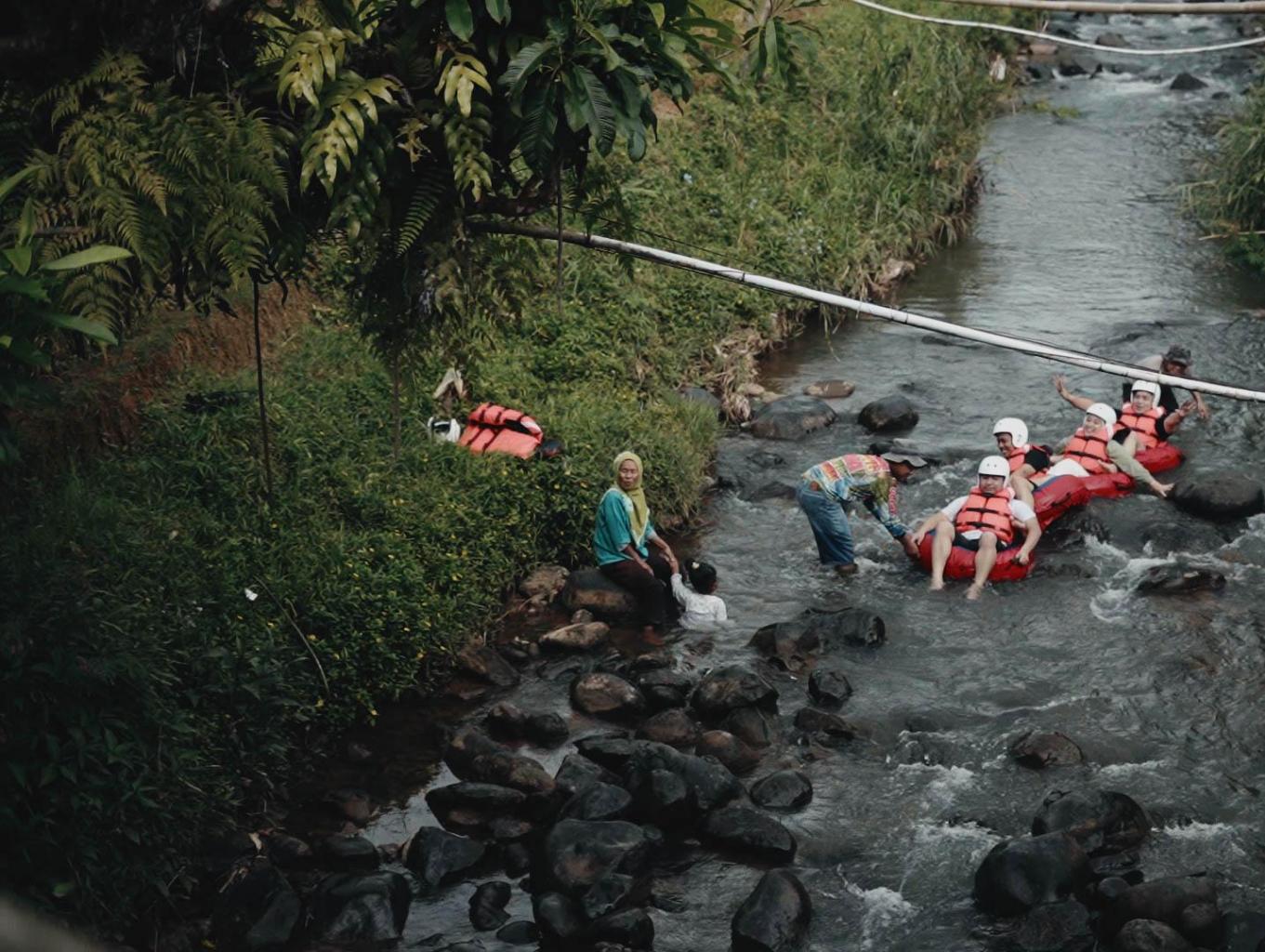 Wisata River Tubing